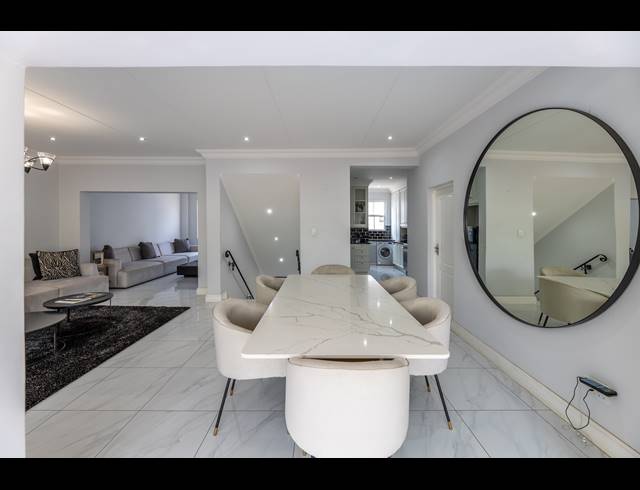 3 BEDROOM TOWNHOUSE FOR SALE IN BRYANSTON